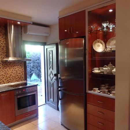 Villa George أفيتوس المظهر الخارجي الصورة