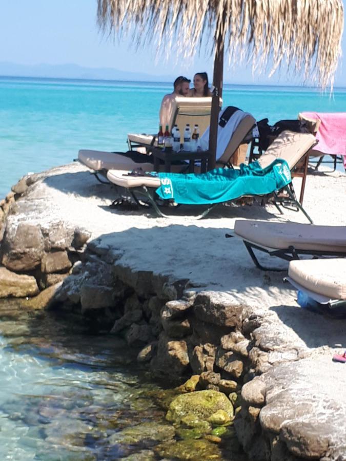 Villa George أفيتوس المظهر الخارجي الصورة