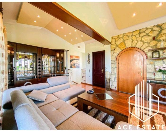 Villa George أفيتوس المظهر الخارجي الصورة
