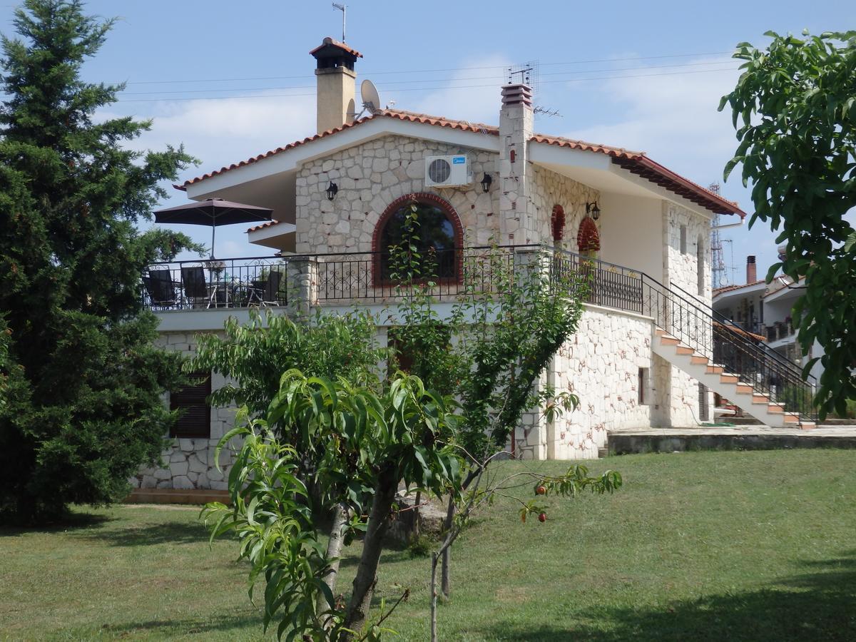 Villa George أفيتوس المظهر الخارجي الصورة